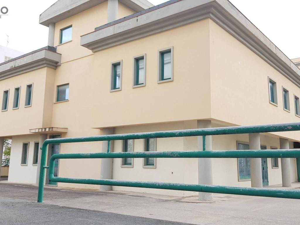 negozio in vendita a Sassari in zona Monte Rosello