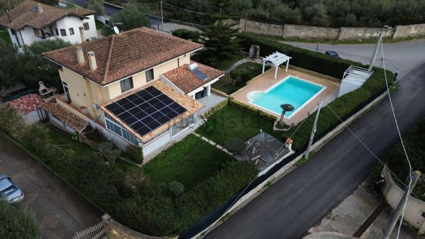 casa indipendente in vendita a Sassari in zona Li Punti