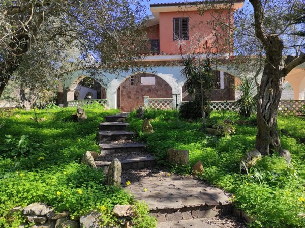 casa indipendente in vendita a Sassari
