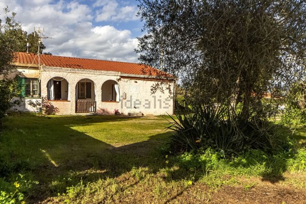 casa indipendente in vendita a Sassari in zona Campanedda