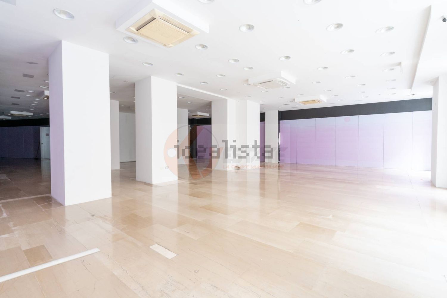 locale commerciale in vendita a Sassari