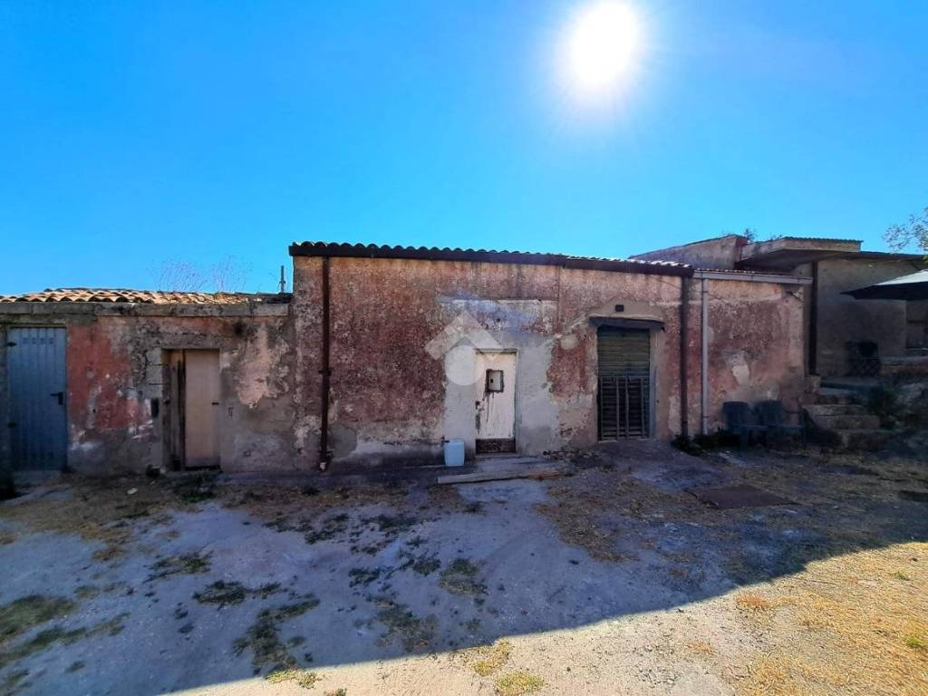 casa indipendente in vendita a Sassari in zona La Landrigga