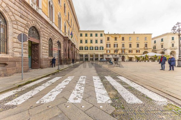 ufficio in vendita a Sassari in zona Centro Storico