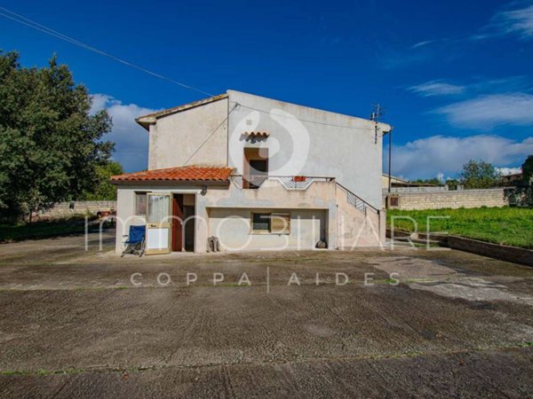 casa indipendente in vendita a Sassari in zona Latte Dolce
