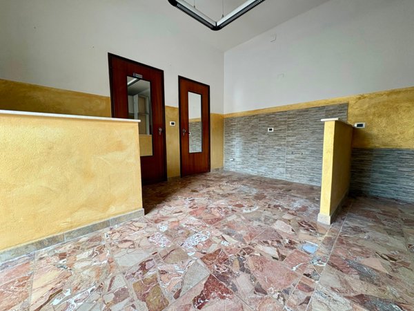 locale commerciale in vendita a Sassari in zona Latte Dolce