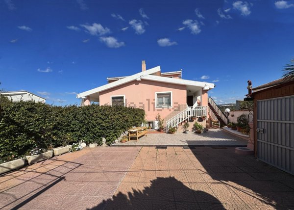 casa indipendente in vendita a Sassari in zona Li Punti