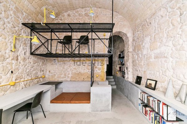 locale commerciale in vendita a Sassari