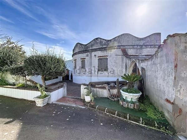 casa indipendente in vendita a Sassari in zona Latte Dolce