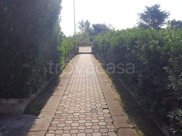 negozio in vendita a Sassari in zona Li Punti