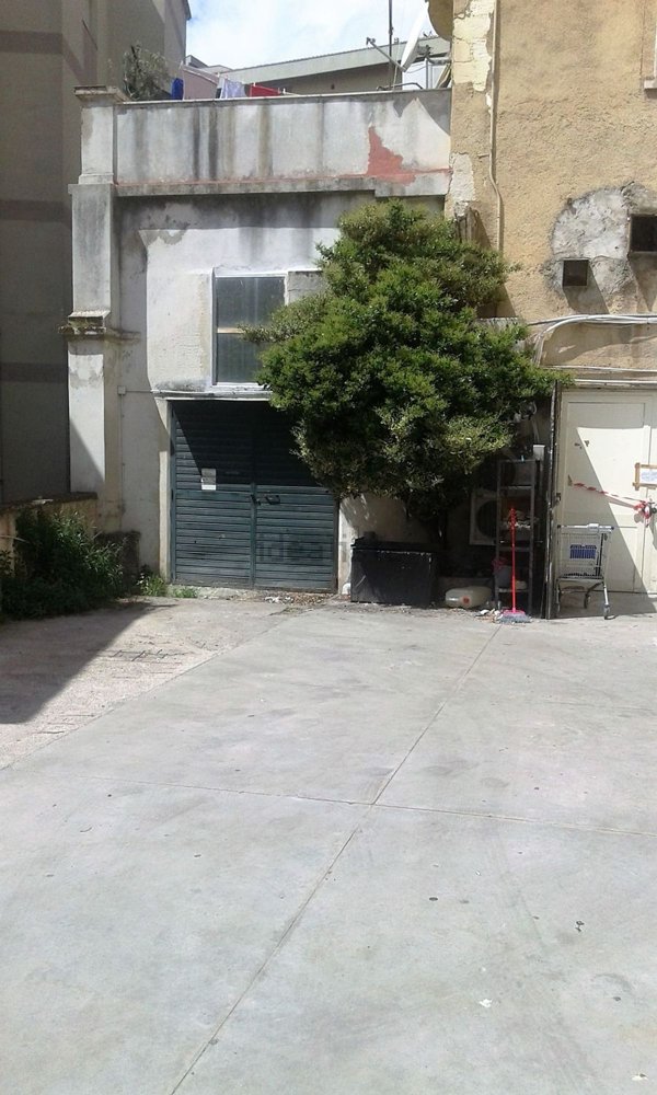 locale commerciale in vendita a Sassari in zona Monte Rosello