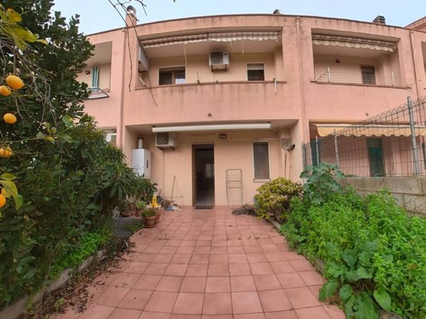 casa indipendente in vendita a Sassari in zona Li Punti