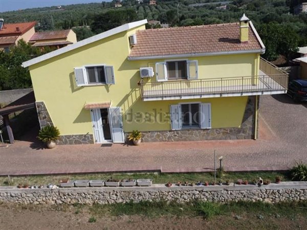 casa indipendente in vendita a Sassari in zona Caniga