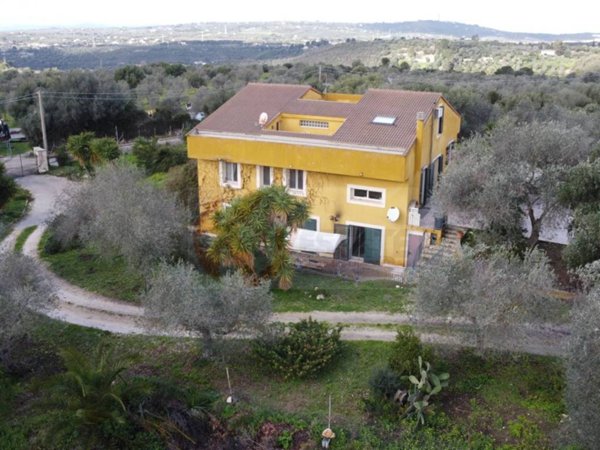 casa indipendente in vendita a Sassari in zona Monserrato / Rizzeddu