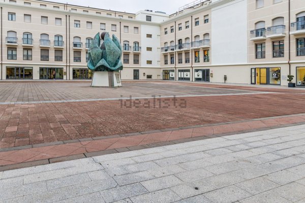 locale commerciale in vendita a Sassari