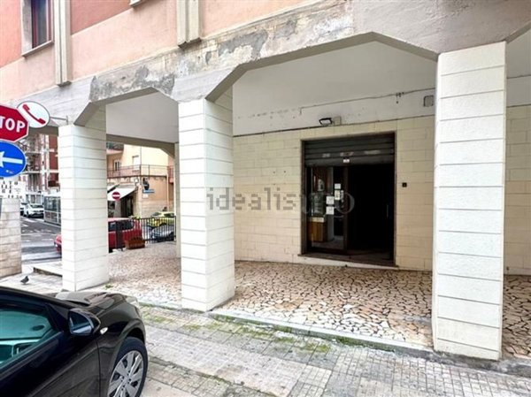 locale commerciale in vendita a Sassari