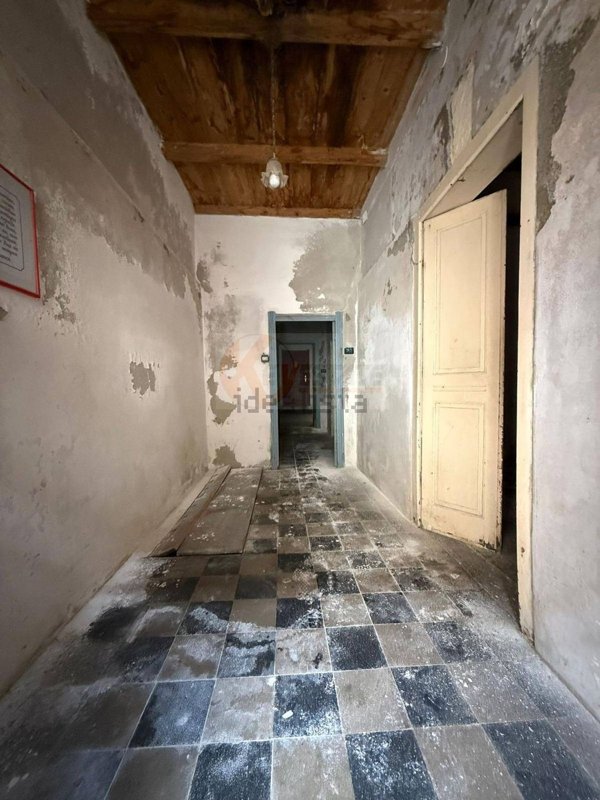 casa indipendente in vendita a Sassari in zona Centro Storico