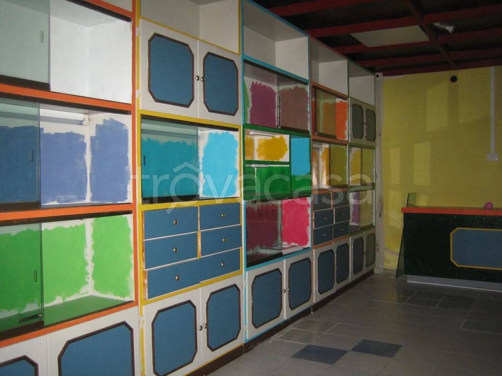 negozio in vendita a Sassari in zona Centro Storico