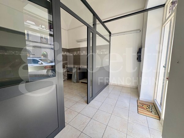 negozio in vendita a Sassari in zona Centro Storico