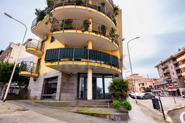 locale commerciale in vendita a Sassari in zona Luna e Sole / Prunizzedda