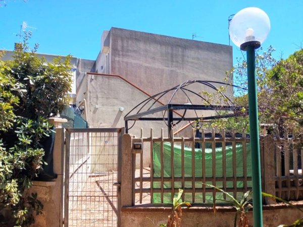 appartamento in vendita a Sassari in zona Platamona