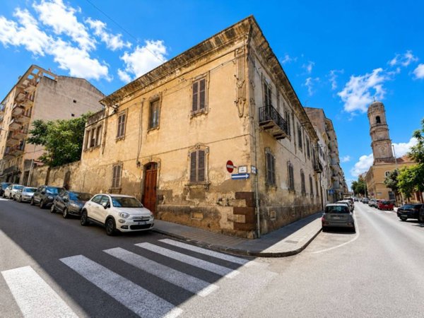 appartamento in vendita a Sassari in zona Centro Storico