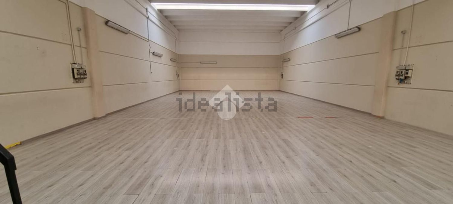 locale commerciale in vendita a Sassari in zona Predda Niedda