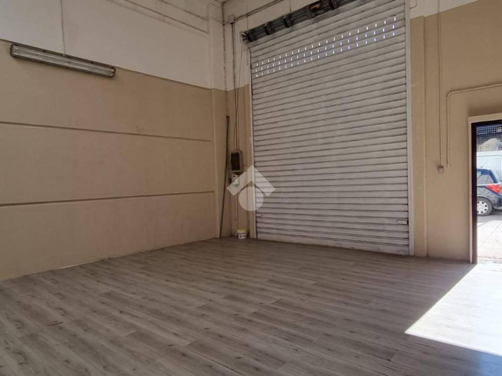 locale commerciale in vendita a Sassari in zona Predda Niedda