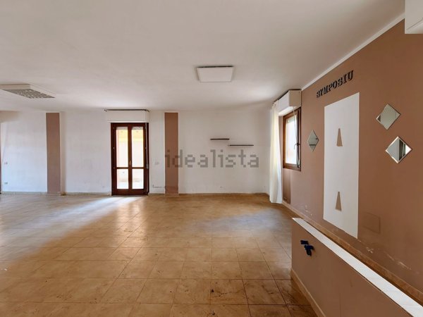 locale commerciale in vendita a Sassari in zona Latte Dolce