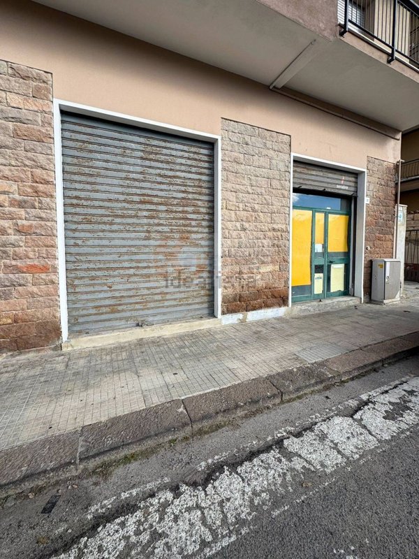 locale commerciale in vendita a Sassari