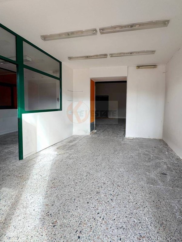 locale commerciale in vendita a Sassari