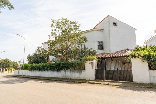 casa indipendente in vendita a Sassari in zona Sant'Orsola / Zuari