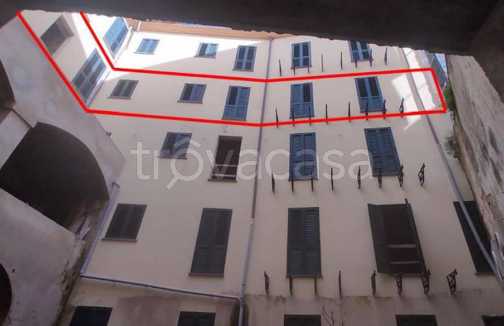 appartamento in vendita a Sassari in zona Centro Storico