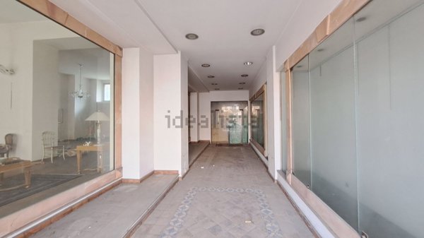 locale commerciale in vendita a Sassari