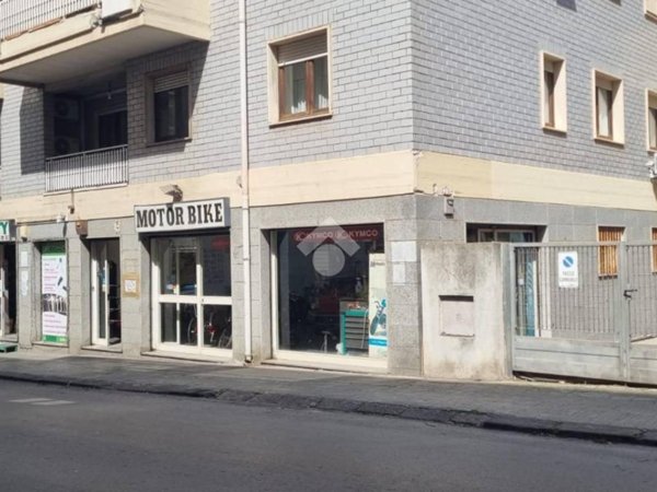 locale commerciale in vendita a Sassari in zona Monte Rosello