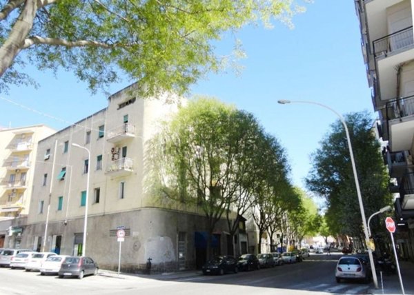 locale commerciale in vendita a Sassari in zona Centro Storico