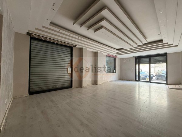 locale commerciale in vendita a Sassari in zona Monte Rosello