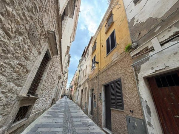appartamento in vendita a Sassari in zona Centro Storico