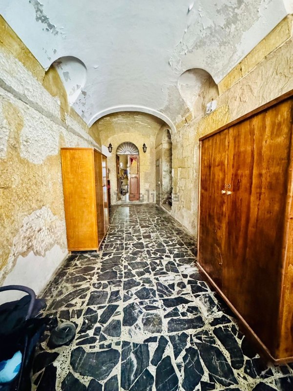 appartamento in vendita a Sassari in zona Centro Storico