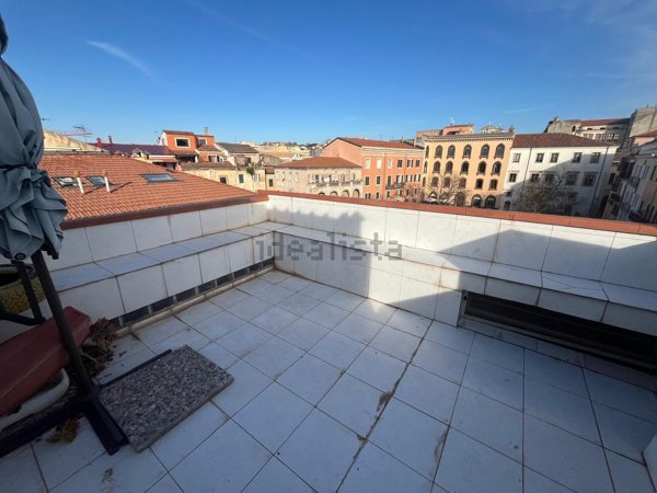 appartamento in vendita a Sassari in zona Centro Storico