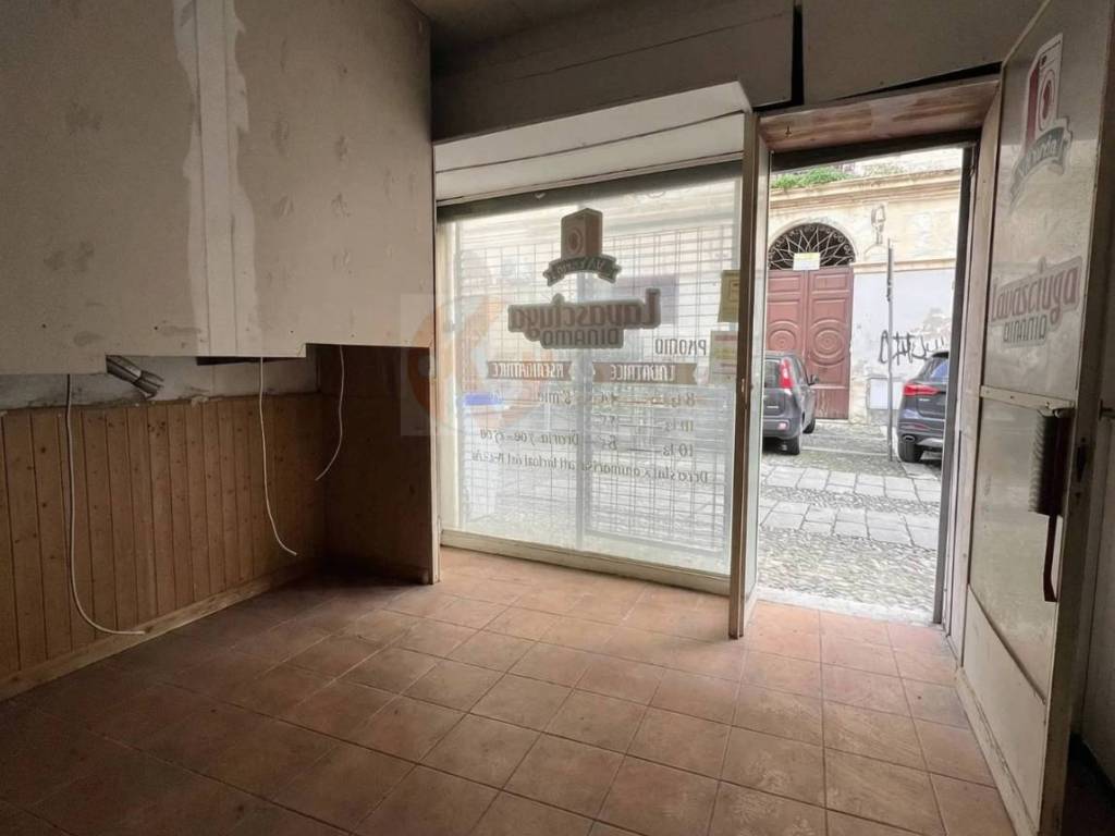 negozio in vendita a Sassari in zona Centro Storico