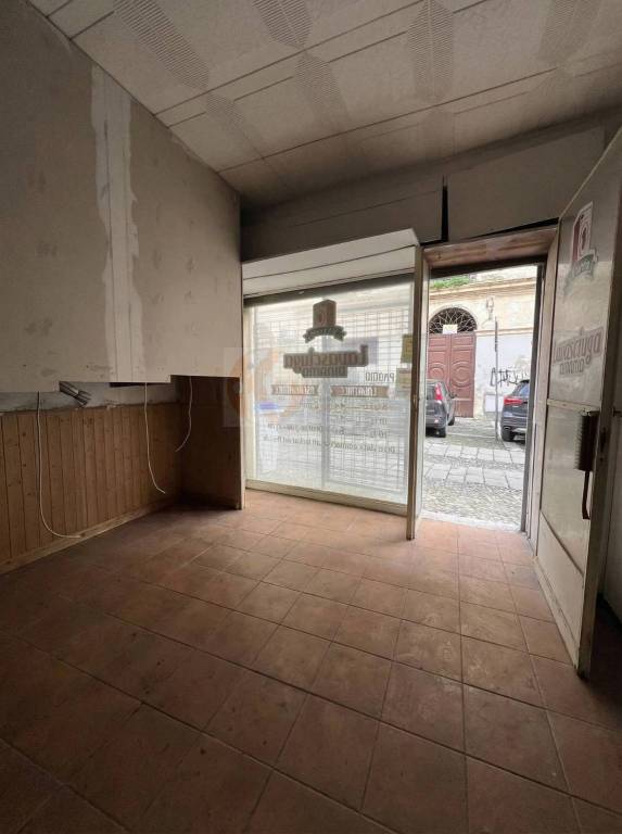 negozio in vendita a Sassari in zona Centro Storico