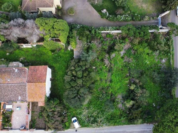 terreno edificabile in vendita a Sassari in zona Li Punti