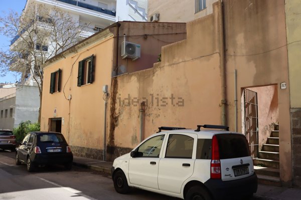 casa indipendente in vendita a Sassari in zona Cappuccini