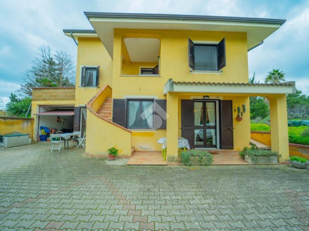 casa indipendente in vendita a Sassari in zona Ottava