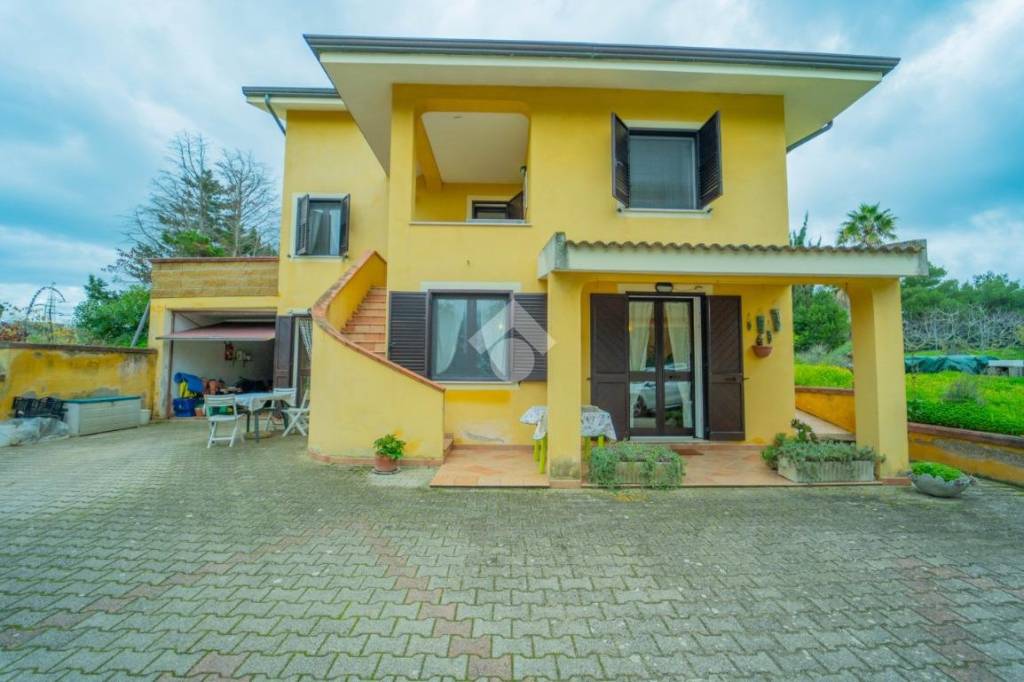 casa indipendente in vendita a Sassari in zona Ottava