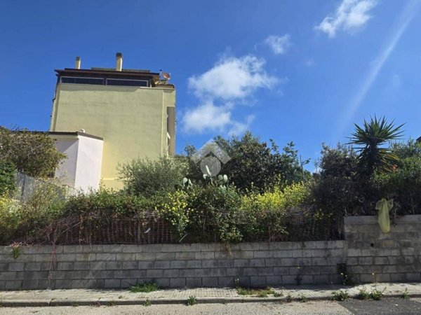terreno edificabile in vendita a Sassari in zona Li Punti