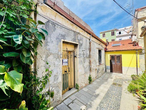 appartamento in vendita a Sassari in zona Centro Storico