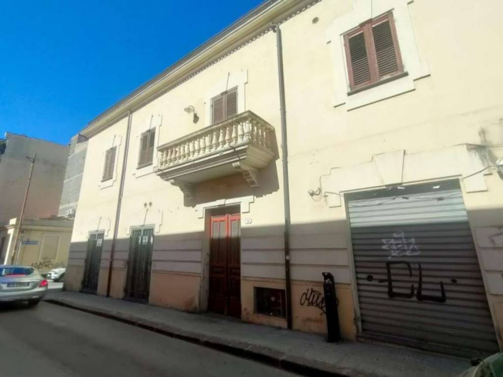 negozio in vendita a Sassari in zona Monserrato / Rizzeddu