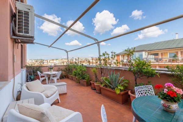 appartamento in vendita a Sassari in zona Centro Storico