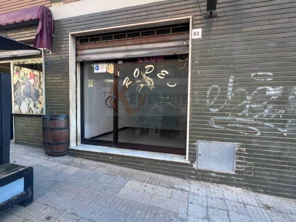 negozio in vendita a Sassari in zona Centro Storico